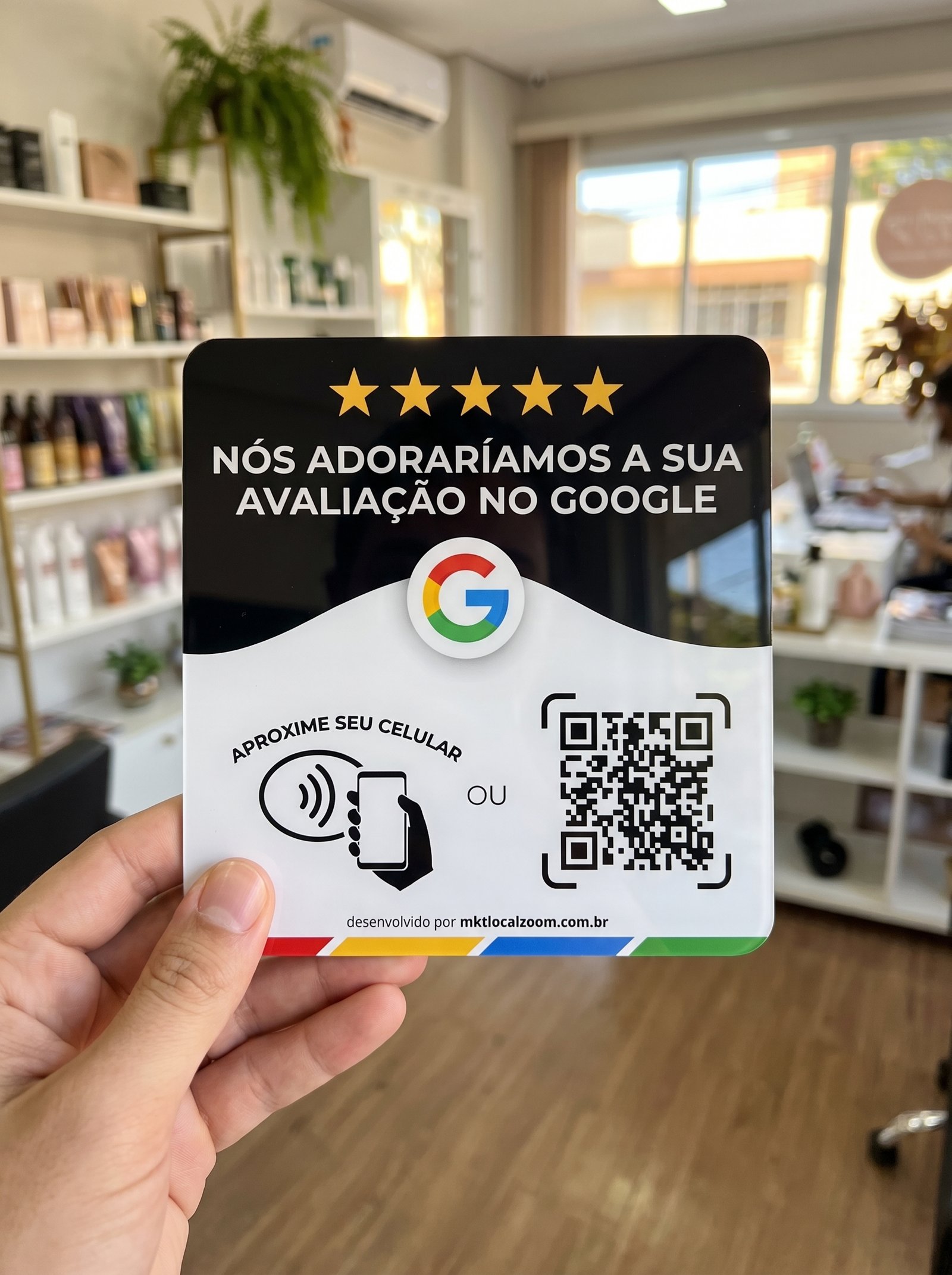 Placa de avaliação Google da Local Zoom na versão preta